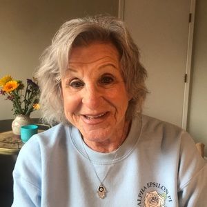 Meet your Posher, Gloria